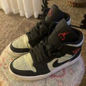 AIR JORDANS